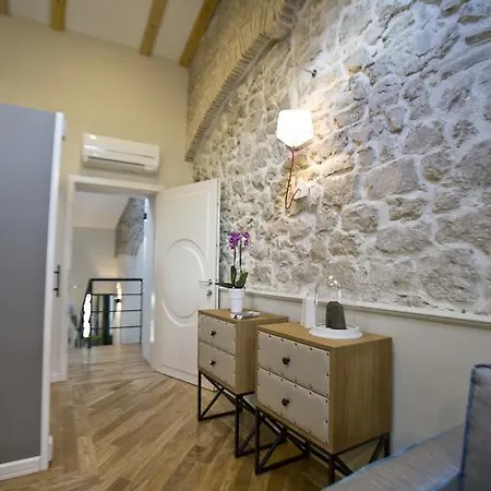 Borelli Palace & Borelli Blue Apartment