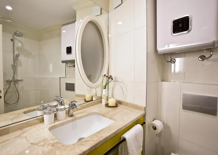 Borelli Palace & Borelli Blue *